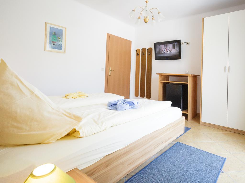 Pension Regia Velden am Wörthersee Δωμάτιο φωτογραφία